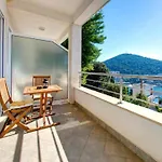 One-bedroom With Terrace And Sea View Superior 1 * Dubrovnik